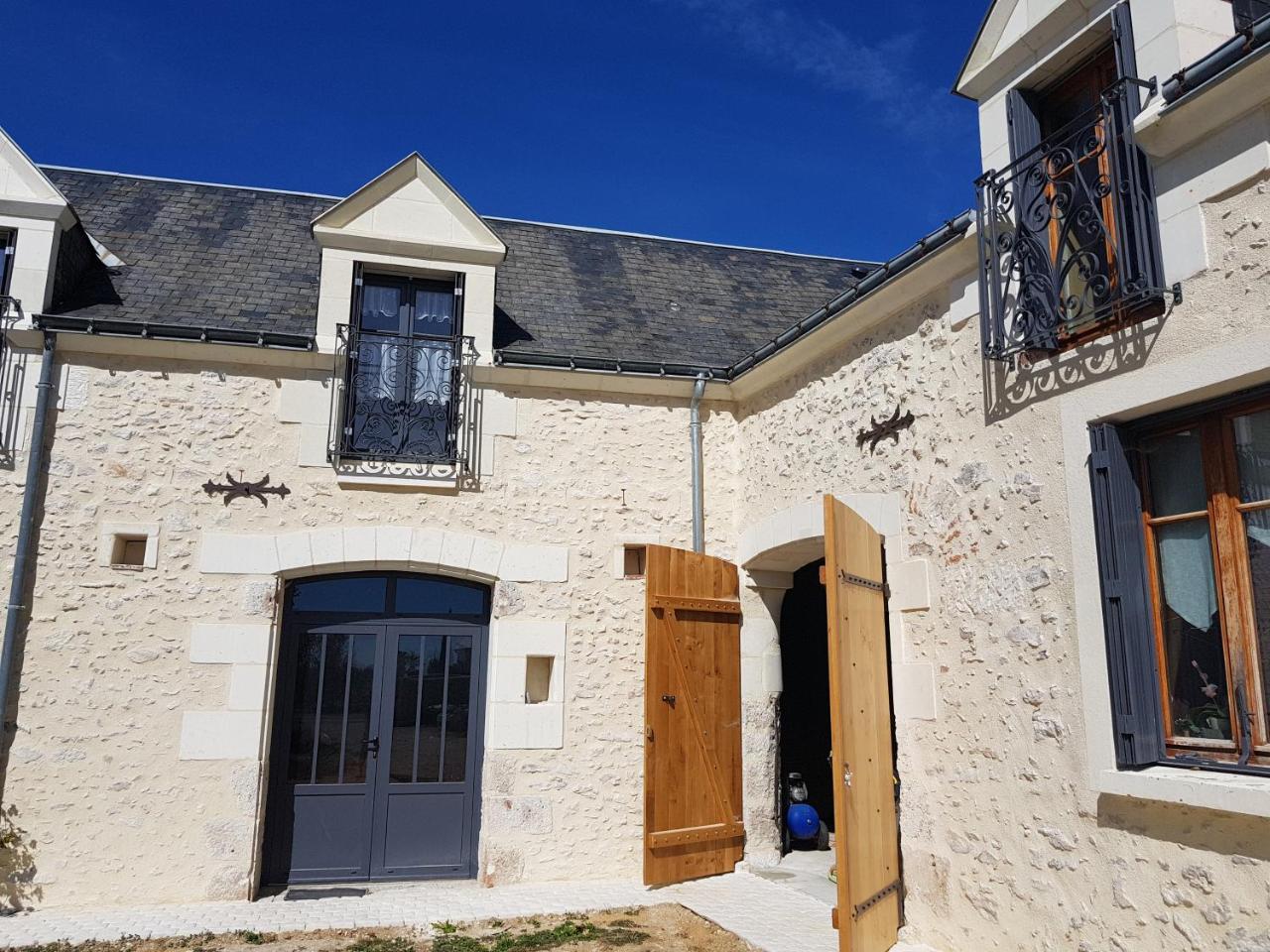 Le Clos De La Briollerie Hotel Tauxigny Buitenkant foto